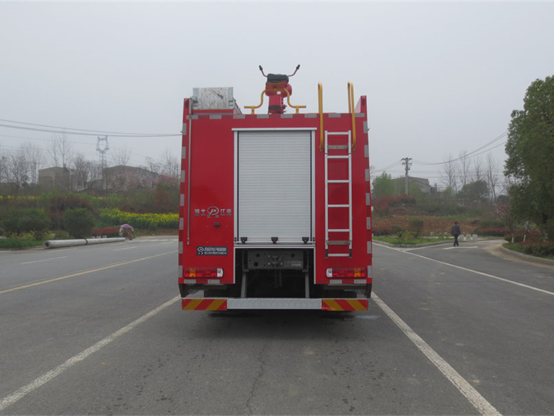 10噸重汽豪沃干粉泡沫聯用消防車